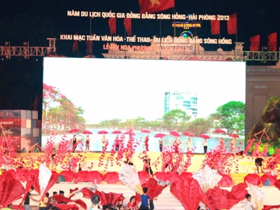 Eröffnung des Torismusjahres 2013 im Delta des Roten Flusses